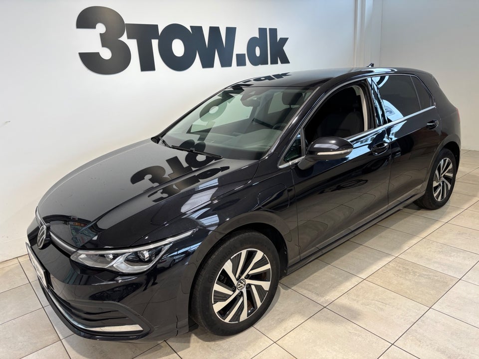 VW Golf VIII 1,4 eHybrid DSG 5d