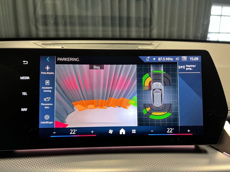 BMW iX1 eDrive20 M-Sport 5d