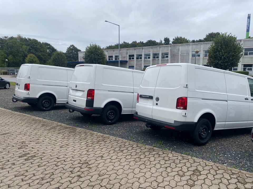 VW Transporter 2,0 TDi 150 Kassevogn DSG lang