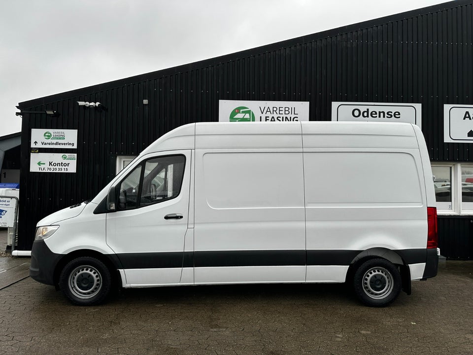 Mercedes Sprinter 214 2,2 CDi A2 Kassevogn aut. FWD