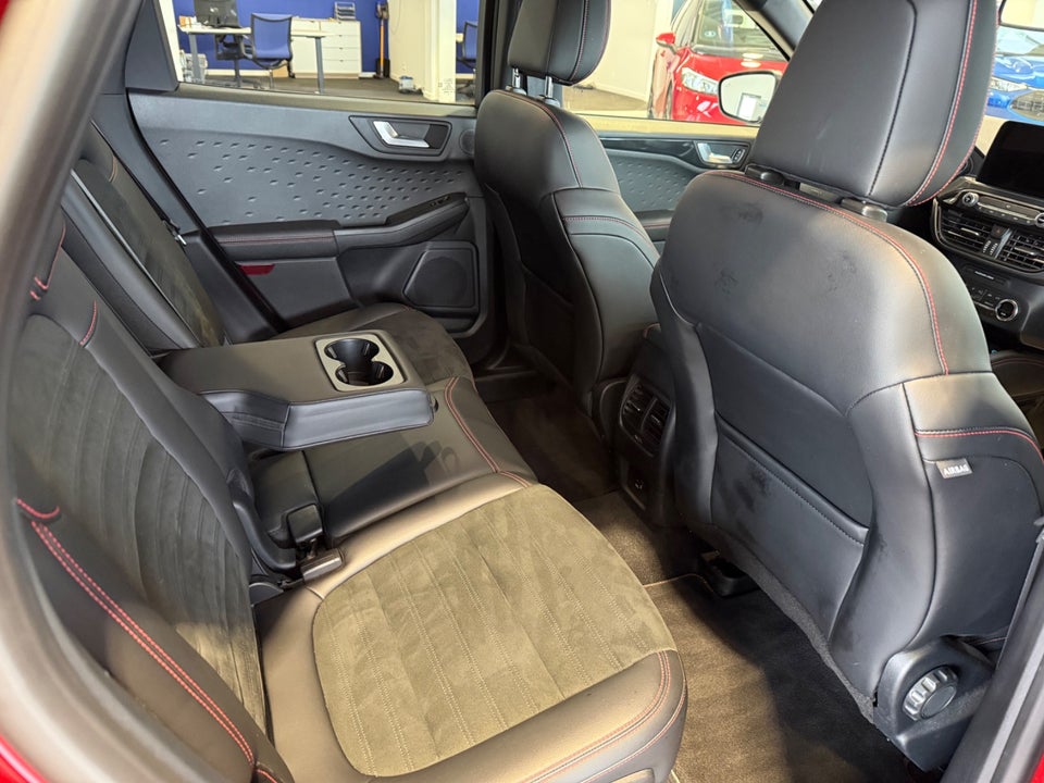 Ford Kuga 2,5 PHEV ST-Line X CVT 5d