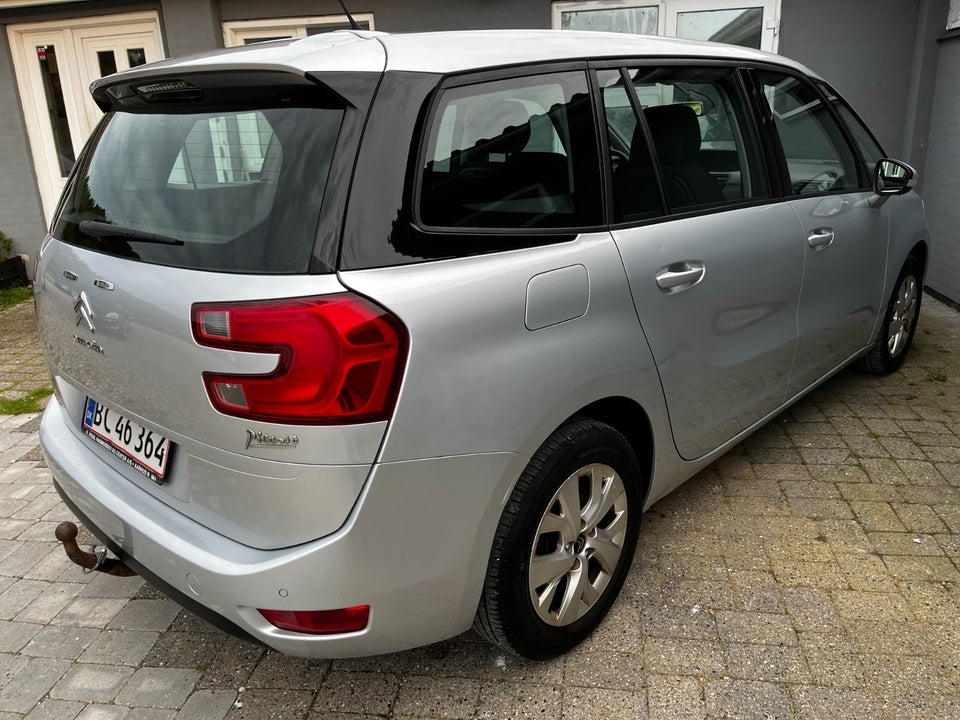 Citroën Grand C4 Picasso 1,6 e-HDi 115 Seduction 7prs 5d
