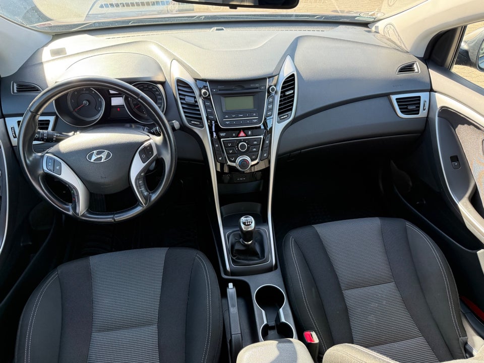 Hyundai i30 1,6 CRDi 110 Comfort Go! CW 5d