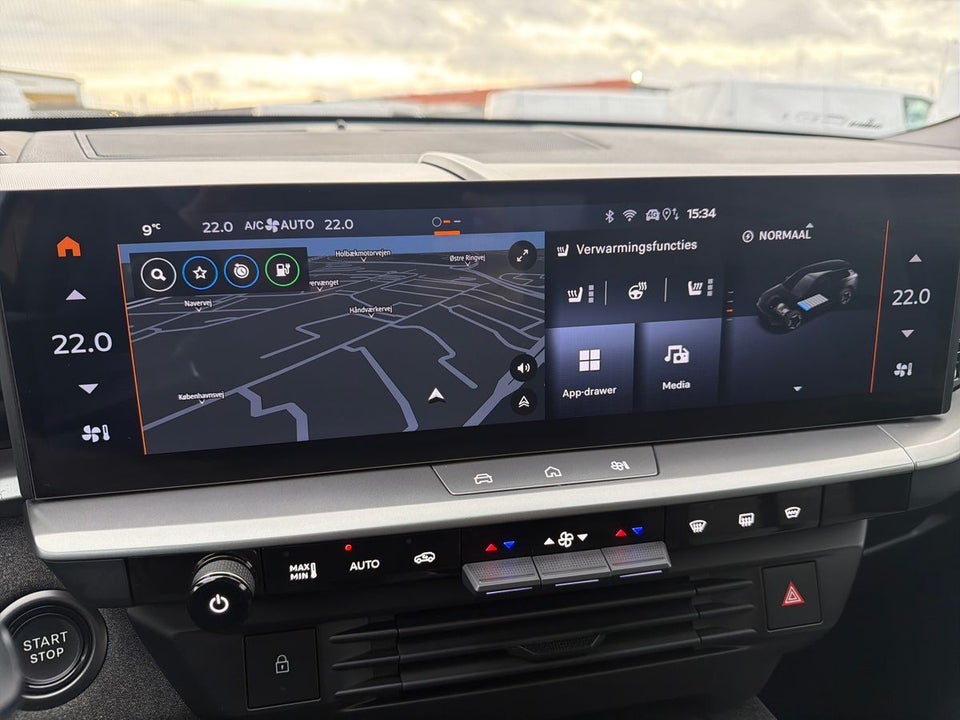 Opel Grandland-e 73 GS Sky 5d