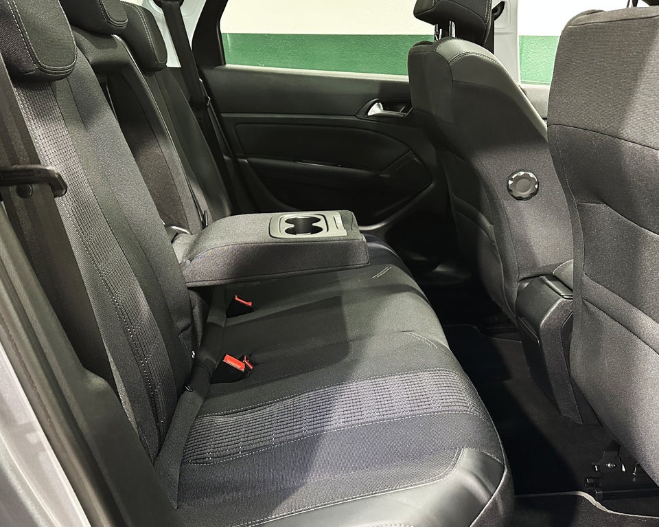 Peugeot 308 1,5 BlueHDi 130 Prestige SW 5d