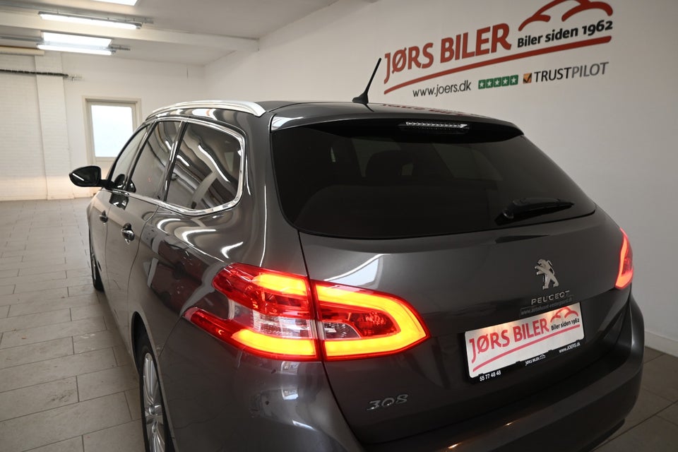 Peugeot 308 1,6 BlueHDi 120 Selection Sky SW 5d