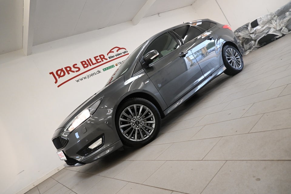 Ford Focus 1,0 SCTi 125 ST-Line stc. 5d