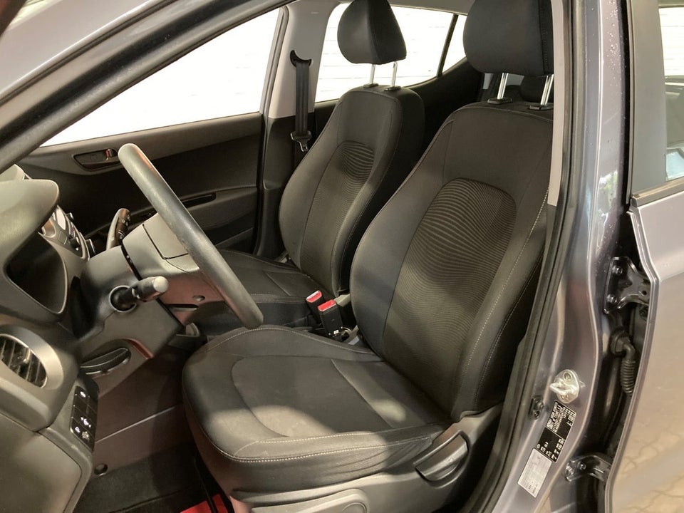 Hyundai i10 1,0 Touch 5d