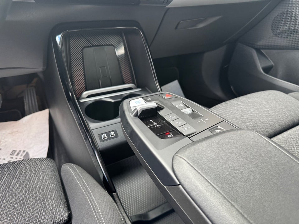 BMW iX2 eDrive20 5d