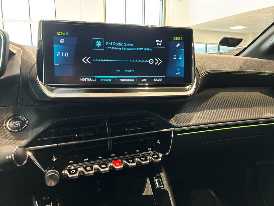 Peugeot e-208 50 GT 5d