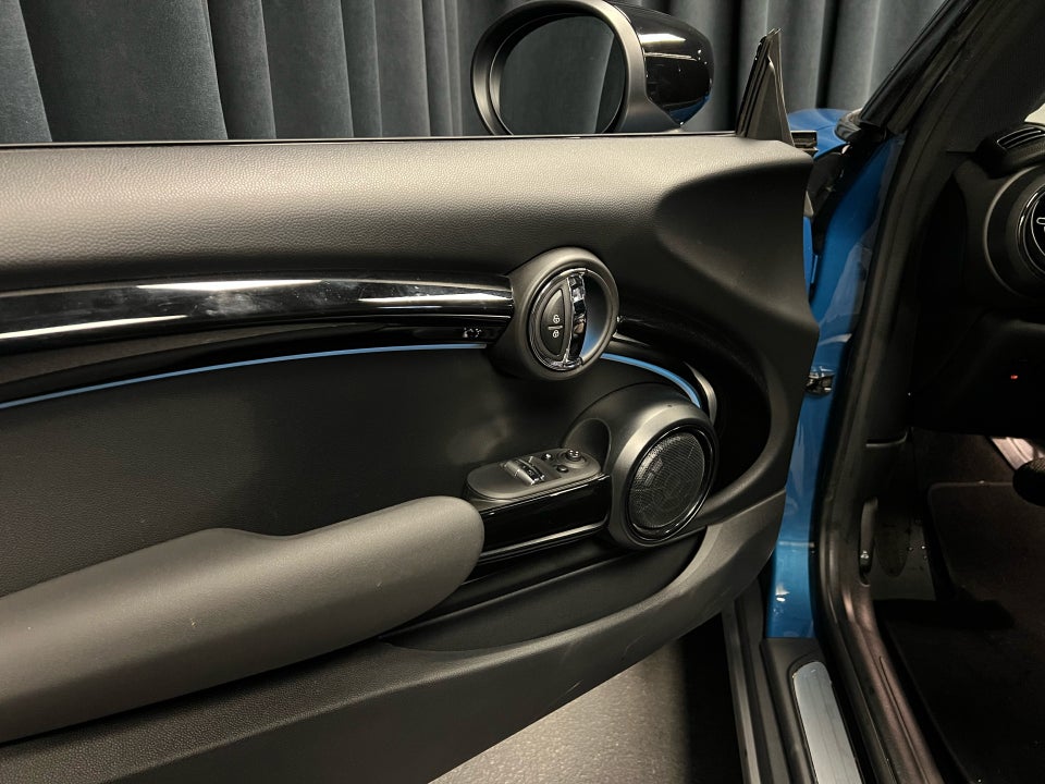 MINI Cooper SE Edition Premium Plus 3d