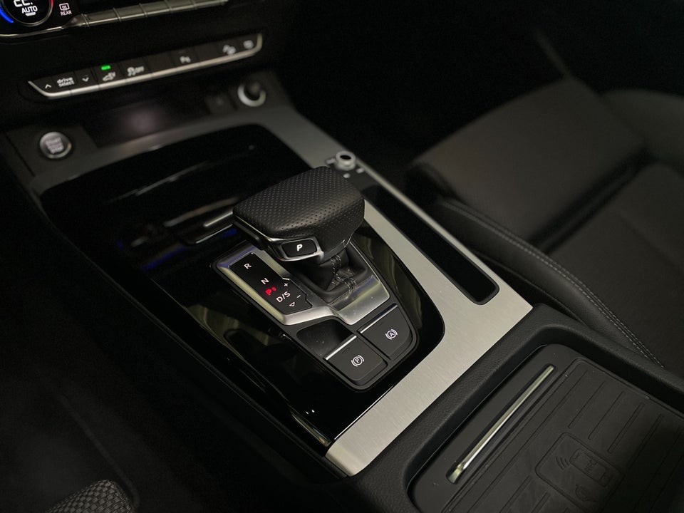 Audi Q5 50 TFSi e S-line Midnight Edition quattro S-tr. 5d