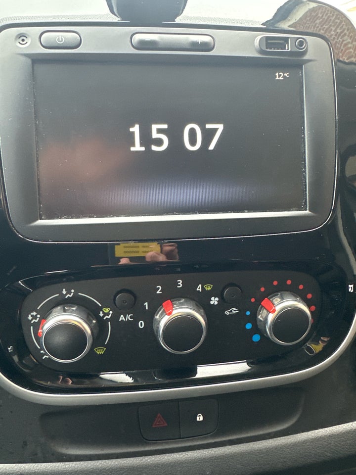 Renault Trafic T29 2,0 dCi 145 L2H1 EDC