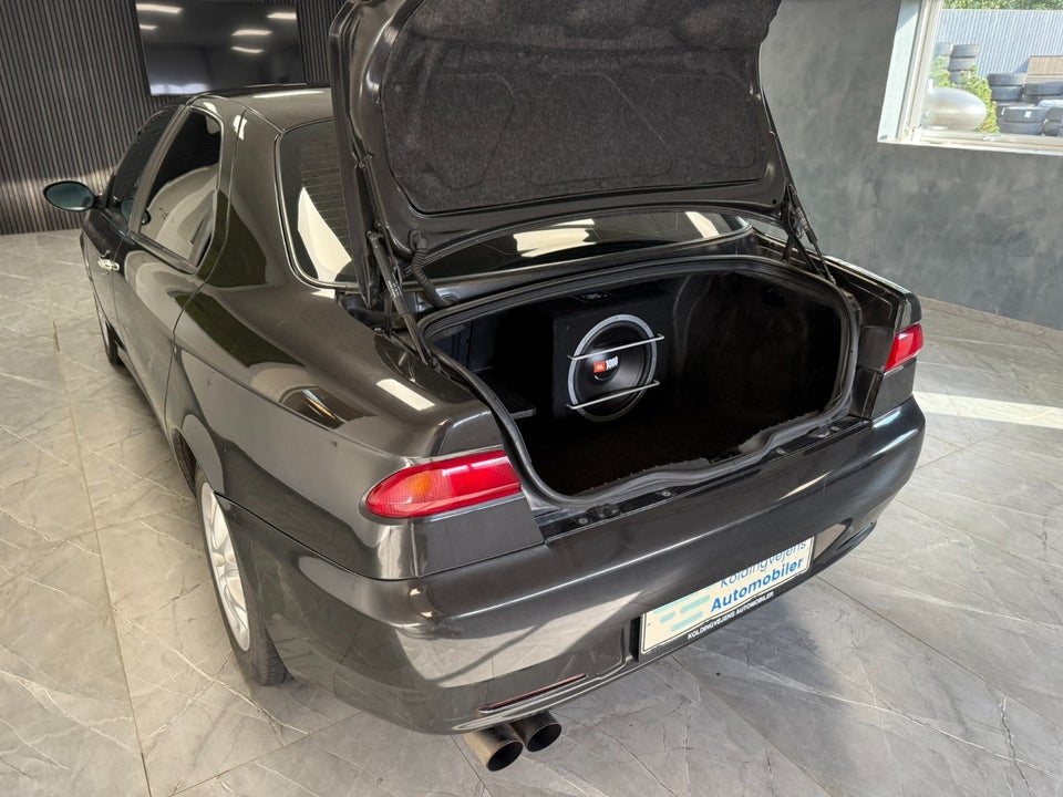 Alfa Romeo 156 2,0 JTS Berlina 4d