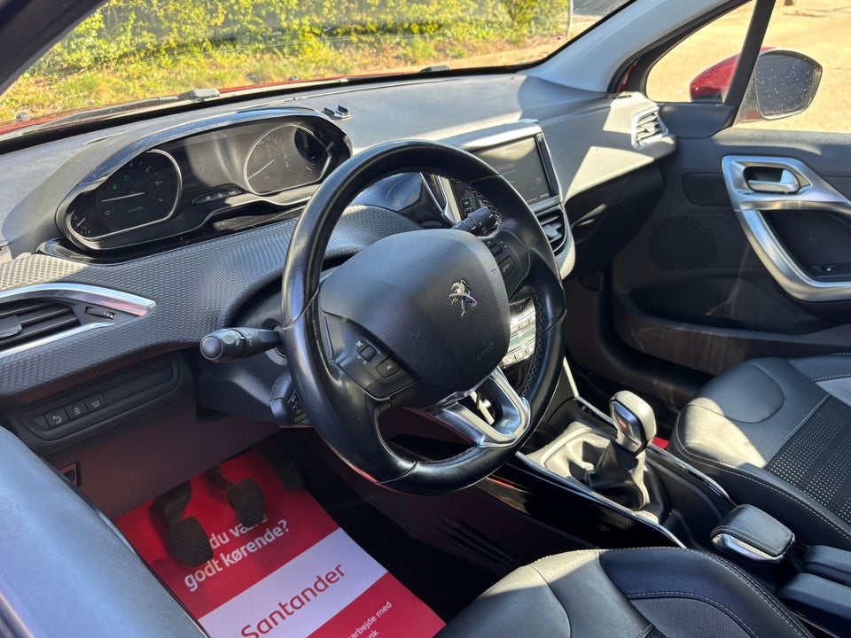 Peugeot 2008 1,2 e-THP 110 Allure Sky 5d