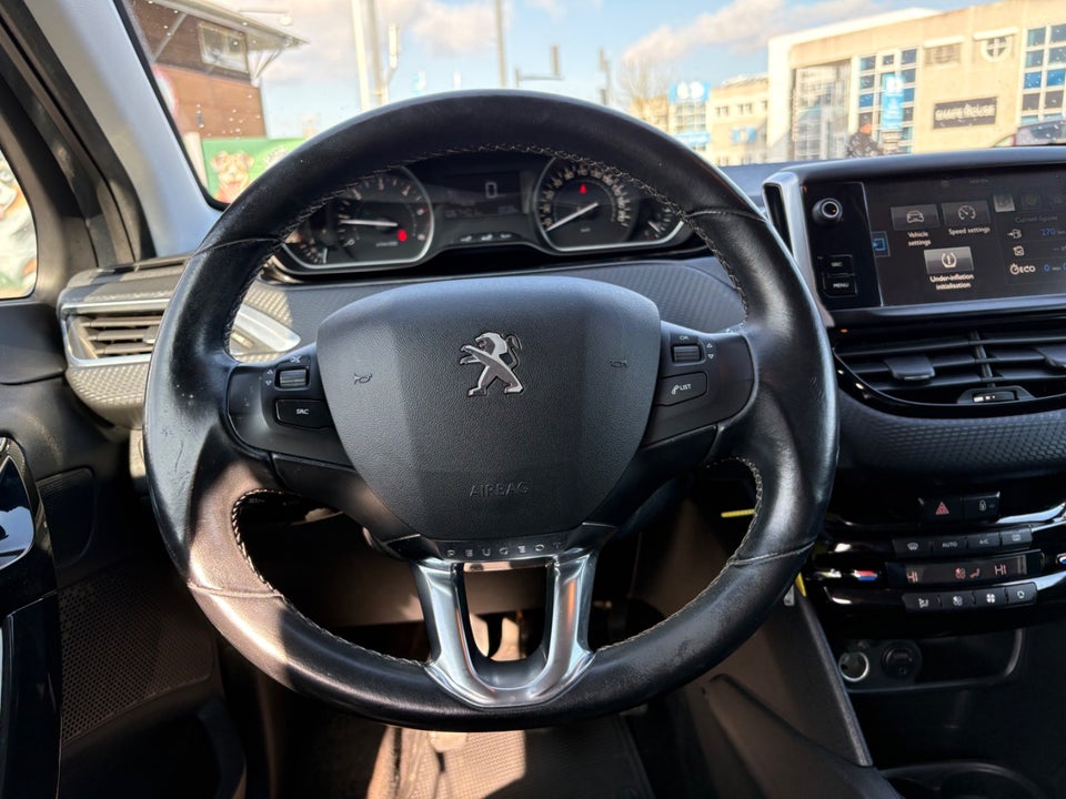 Peugeot 208 1,6 BlueHDi 100 Desire 5d