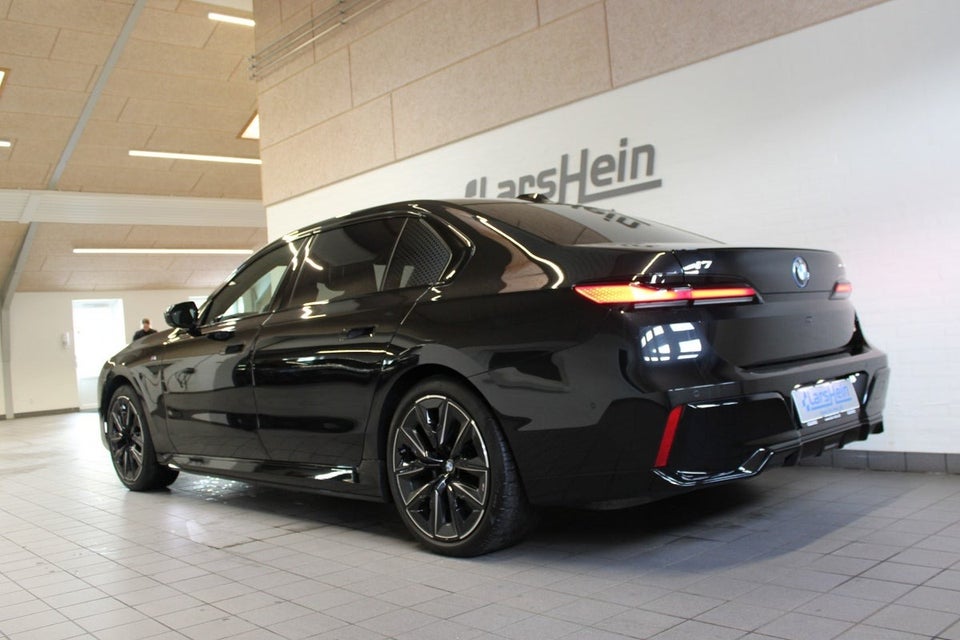 BMW i7 eDrive50 M-Sport 4d