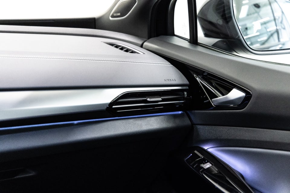 VW ID.4 77 Style 4Motion 5d