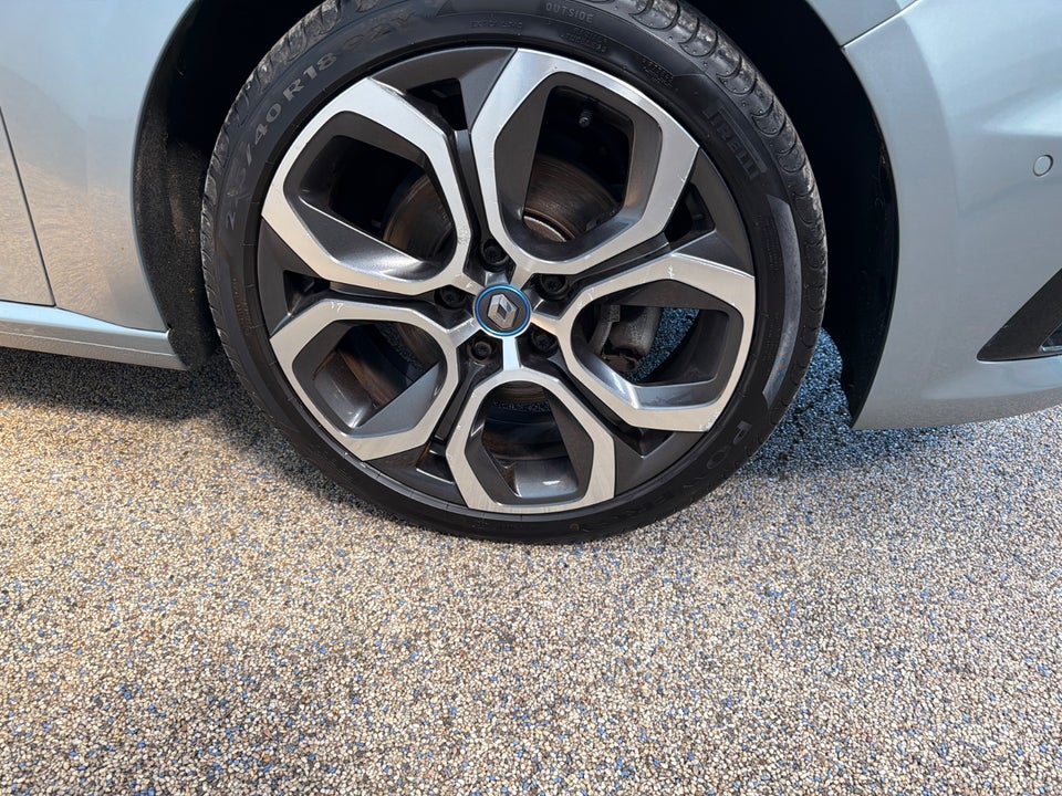 Renault Megane IV 1,6 E-Tech Intens Sport Tourer 5d