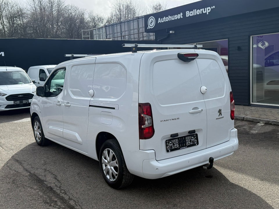 Peugeot Partner 1,5 BlueHDi 130 L2V2 Ultimate EAT8 Van