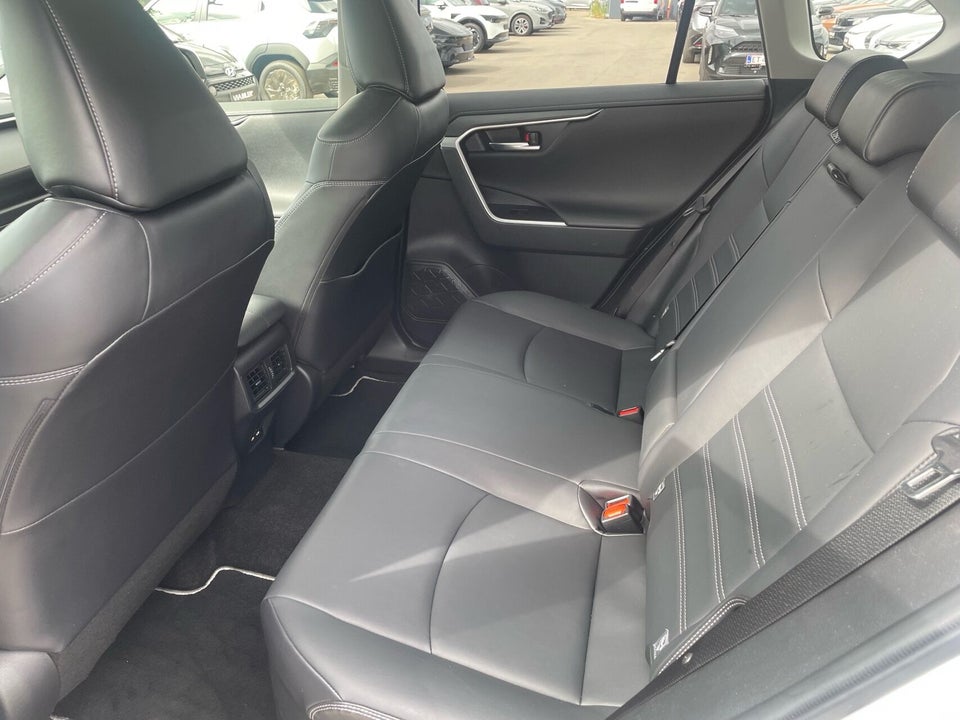 Toyota RAV4 2,5 Hybrid H3 Smart MDS 5d