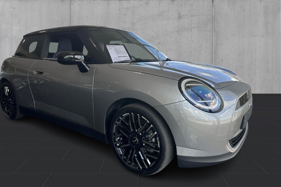 MINI Cooper SE Favoured Trim XL 3d