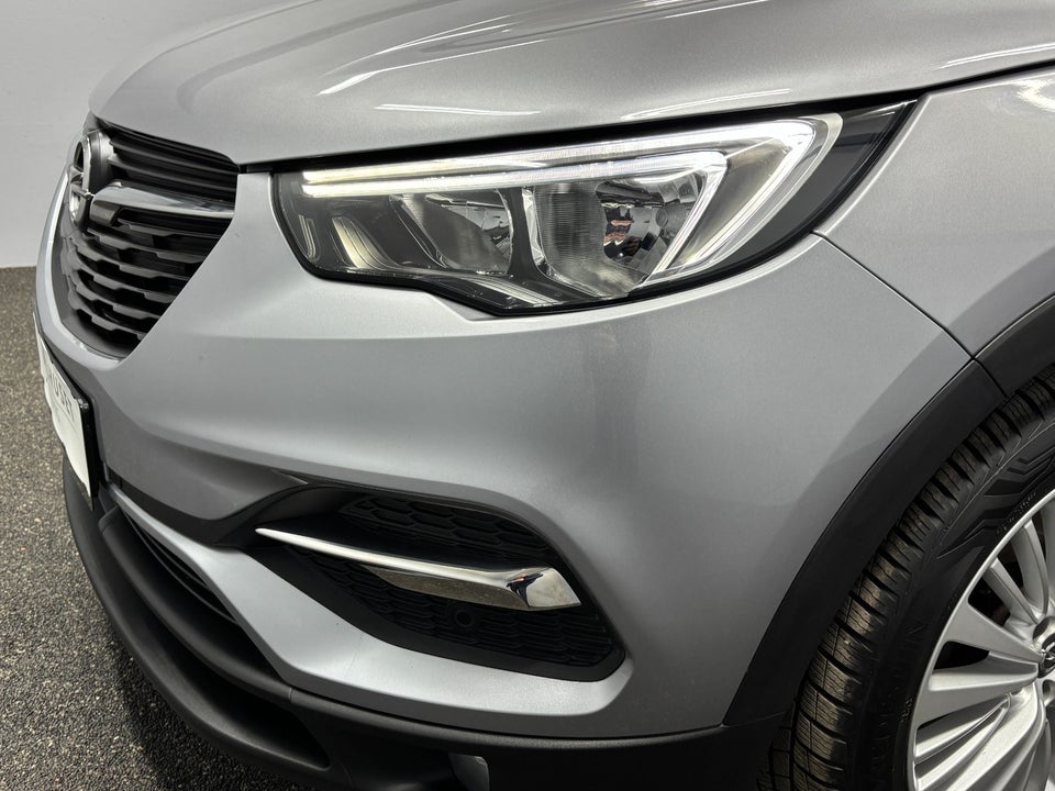 Opel Grandland X 1,2 T 130 Enjoy 5d