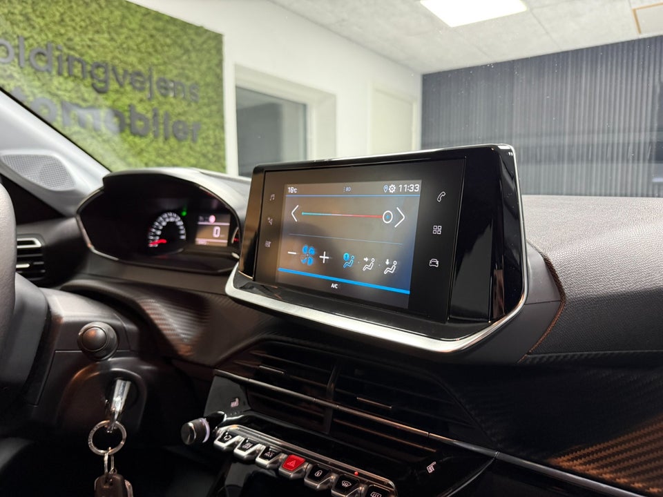 Peugeot 208 1,2 PureTech 75 Like 5d