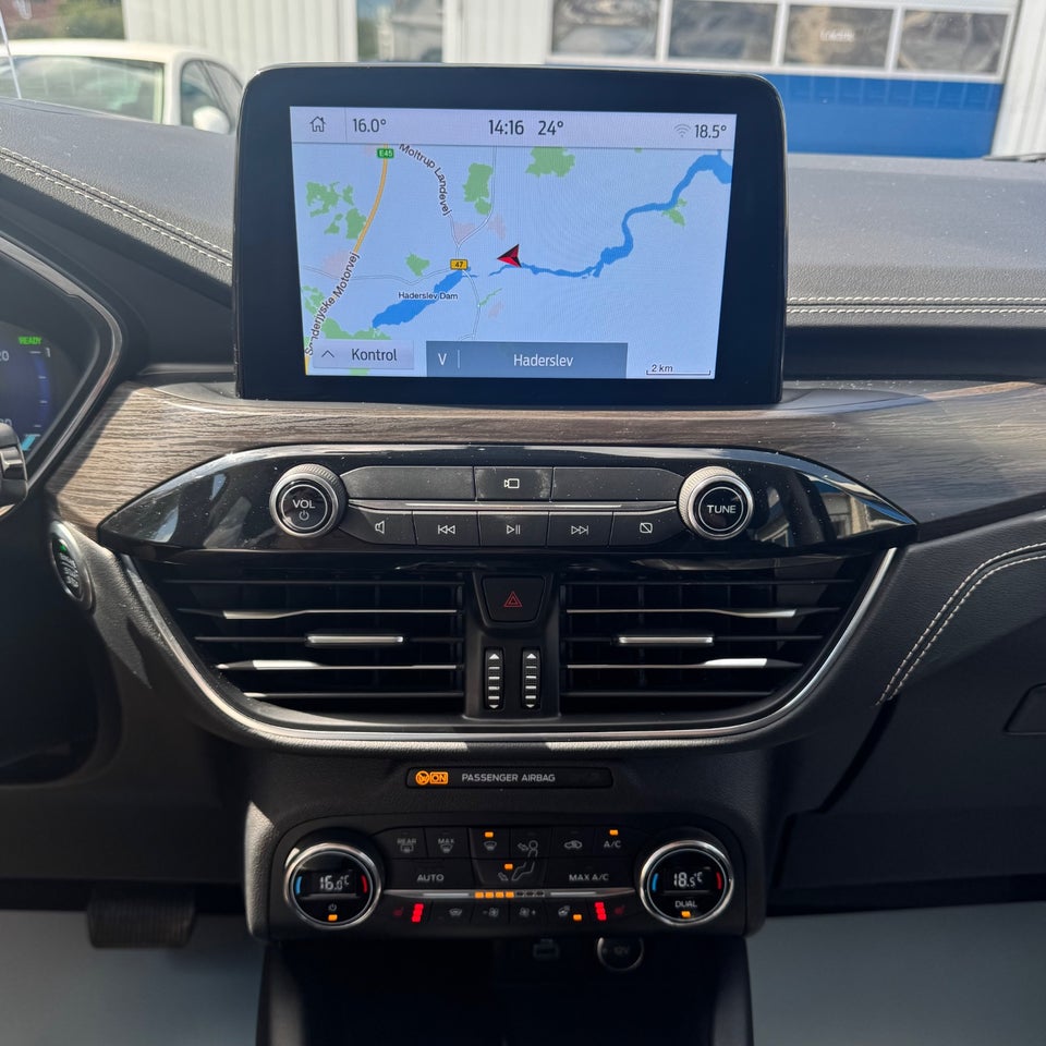 Ford Kuga 2,5 PHEV Vignale CVT 5d