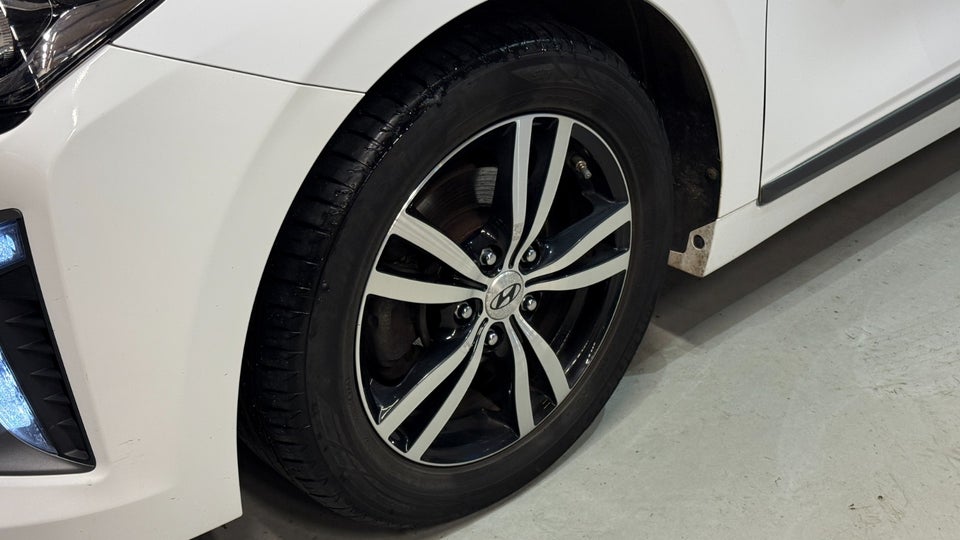 Hyundai Ioniq 1,6 PHEV Premium DCT 5d