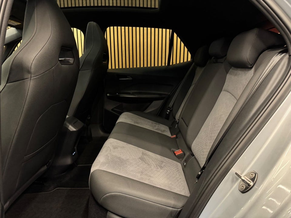 Cupra Born 58 e-Boost Dinamica Pack High 5d