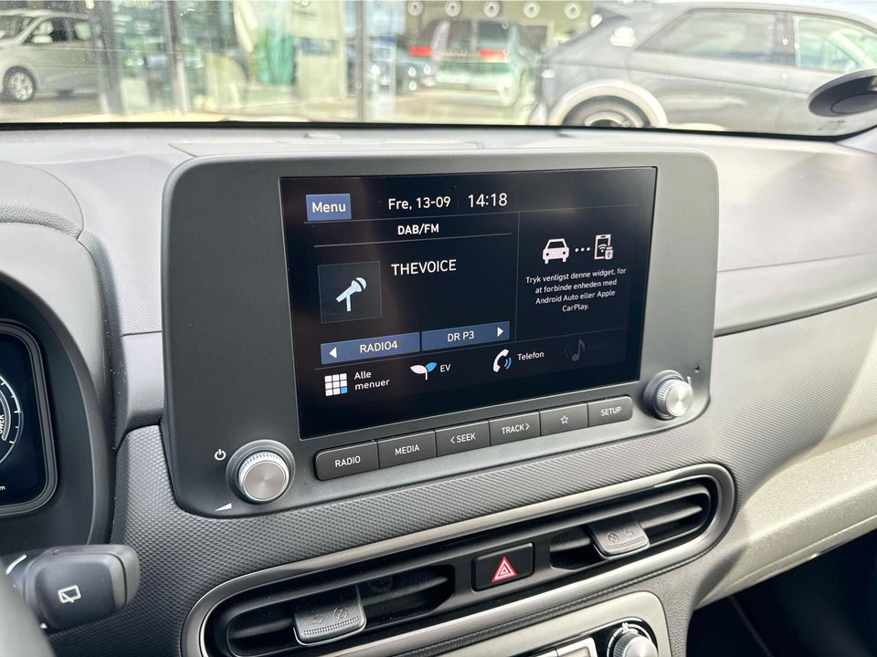 Hyundai Kona 64 EV Essential 5d