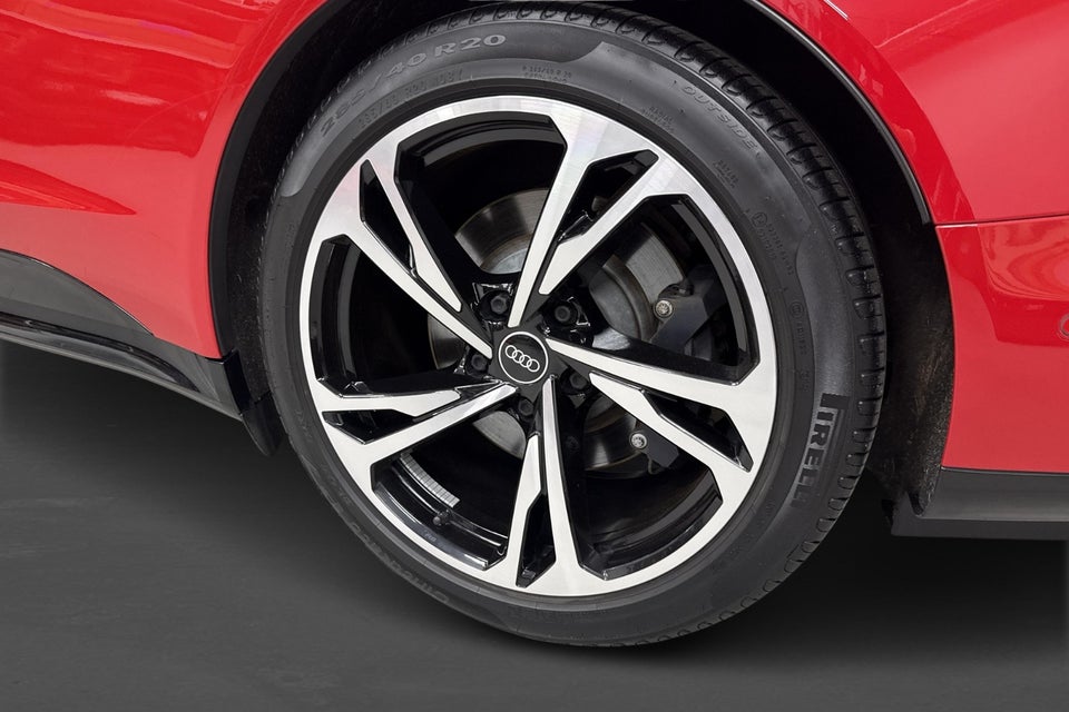 Audi e-tron GT quattro 4d