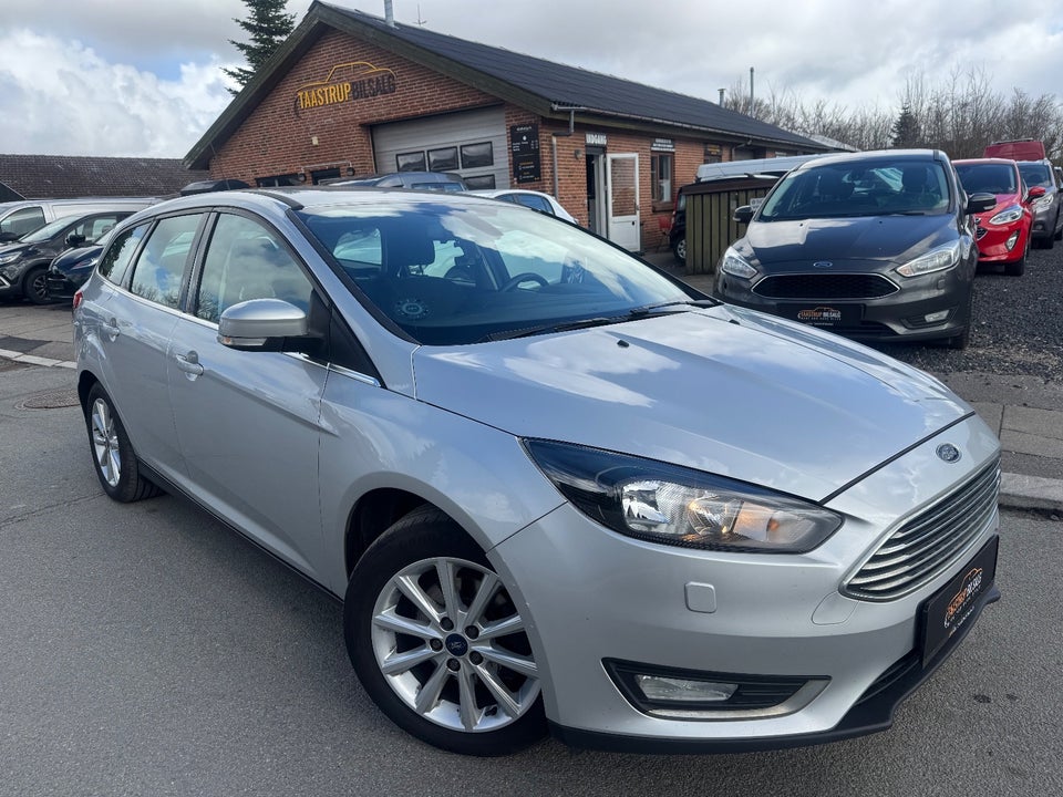 Ford Focus 1,5 TDCi 120 Business stc. 5d