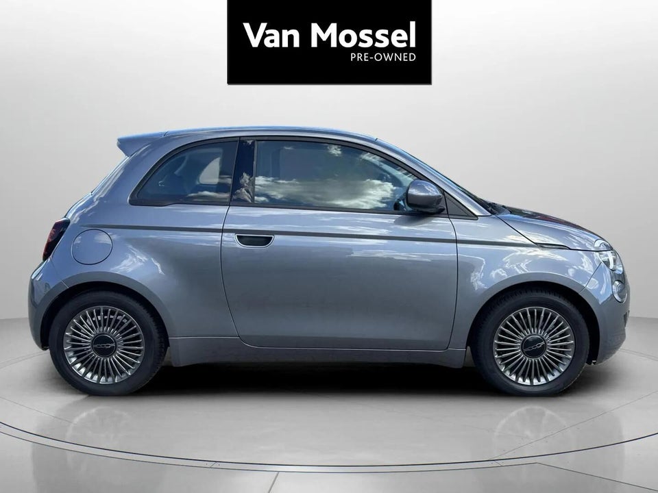 Fiat 500e 42 Icon 3d