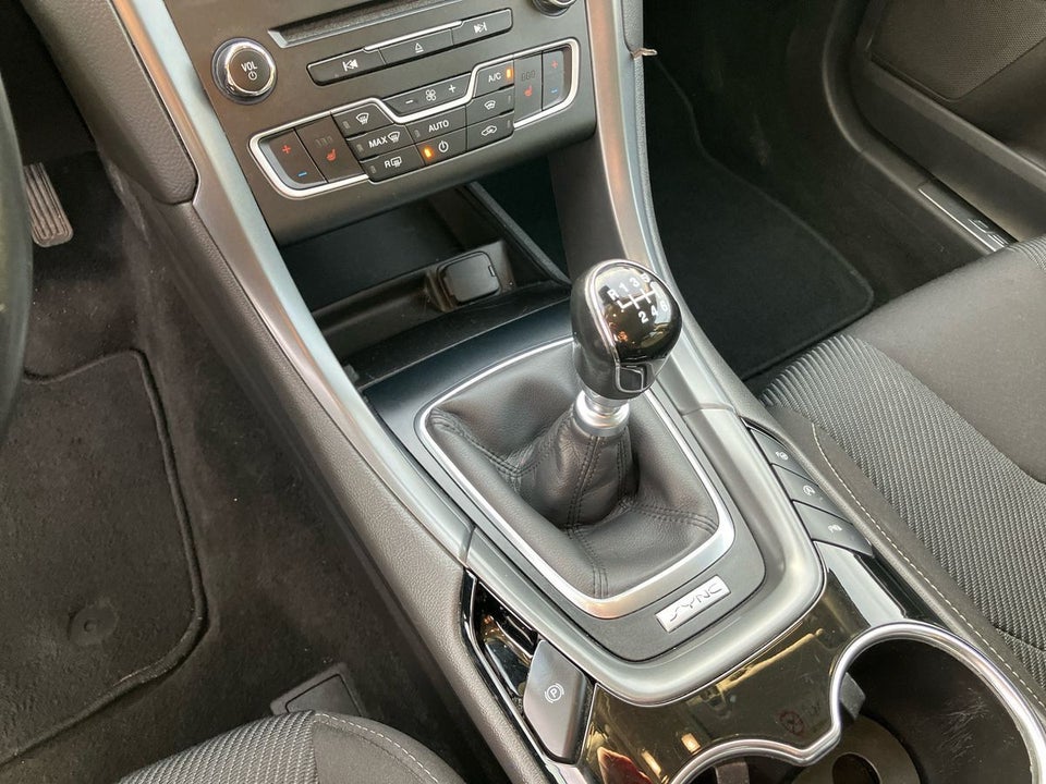 Ford Mondeo 1,5 SCTi 160 Titanium 5d