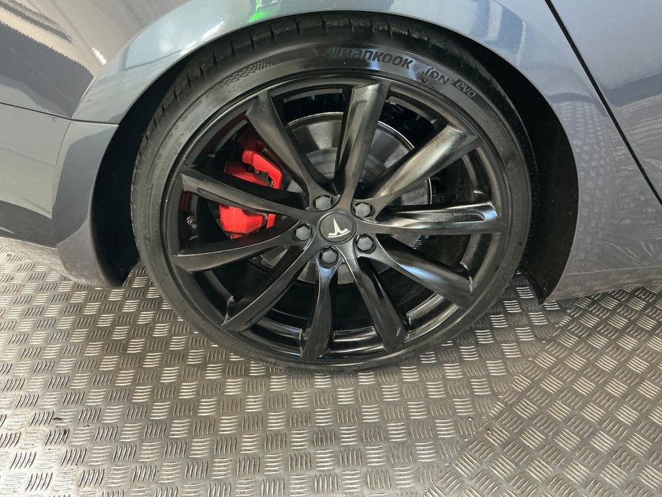 Tesla Model 3 RWD 4d