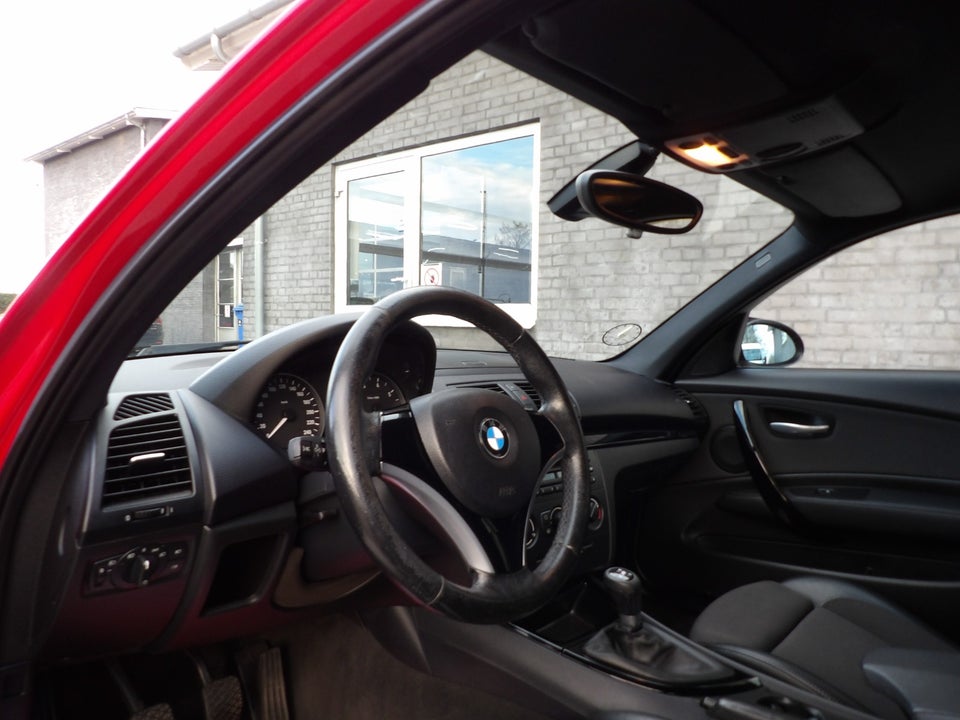 BMW 118i 2,0 Advantage 5d