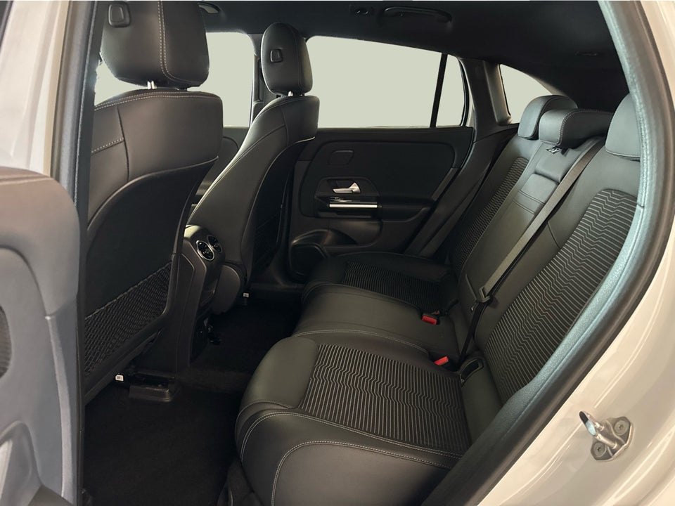 Mercedes EQA250 Progressive 5d