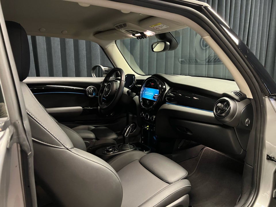 MINI Cooper SE Edition Premium Plus 3d