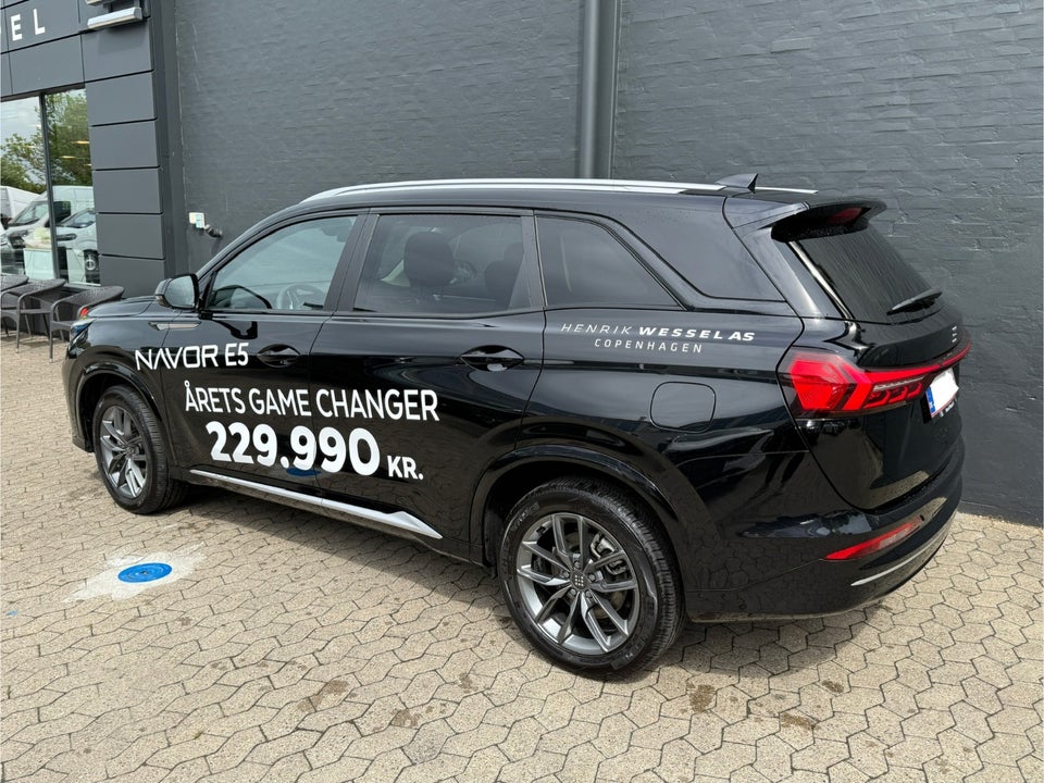 Navor E5 1,5 PHEV Rock 5d