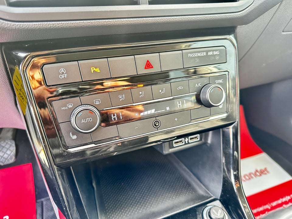 VW T-Cross 1,0 TSi 115 First Edition 5d