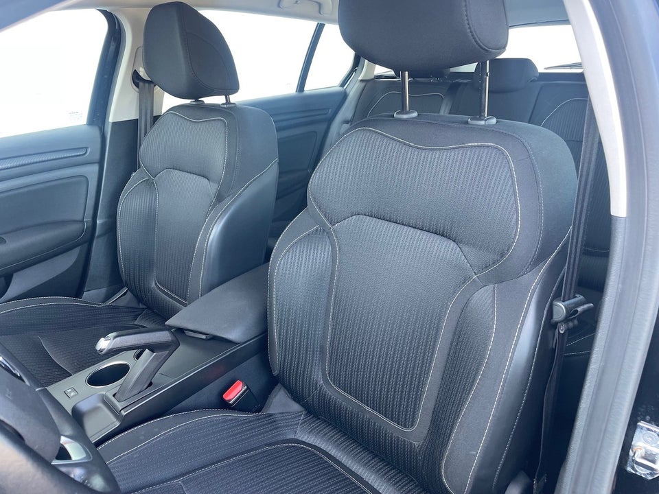 Renault Megane IV 1,3 TCe 140 Zen Sport Tourer 5d