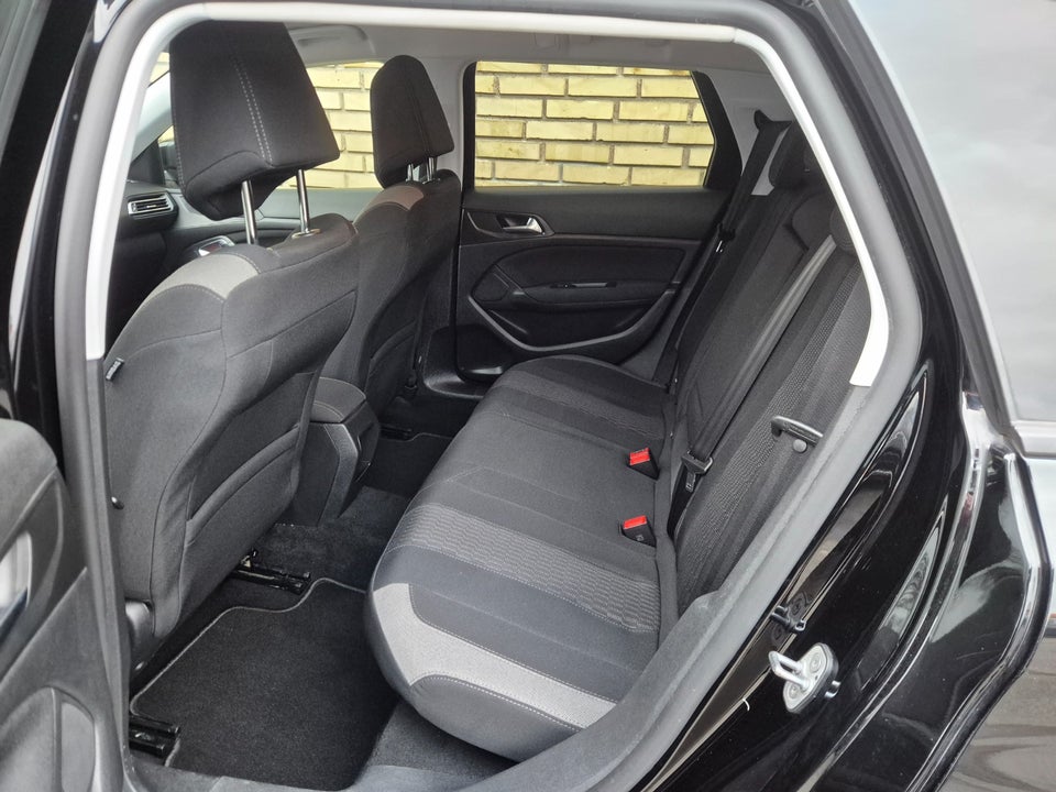 Peugeot 308 1,6 BlueHDi 120 Active SW 5d