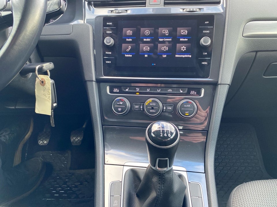 VW Golf VII 1,5 TSi 130 Comfortline 5d