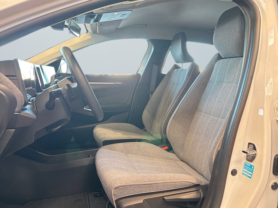 Renault Megane E-Tech 40 Equilibre 5d