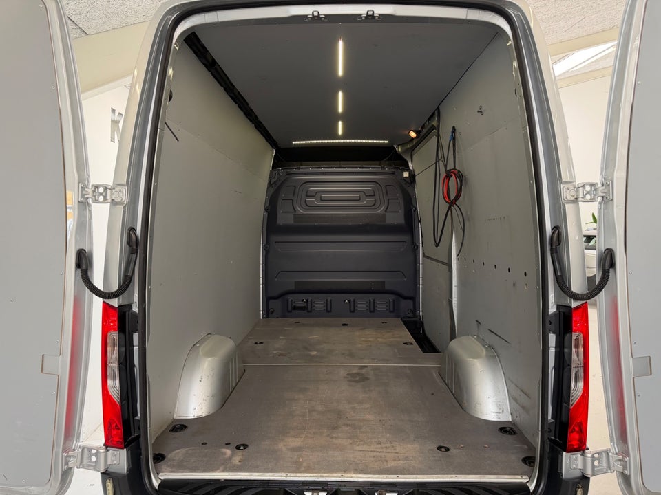 Mercedes Sprinter 316 2,2 CDi A2 Kassevogn aut. RWD