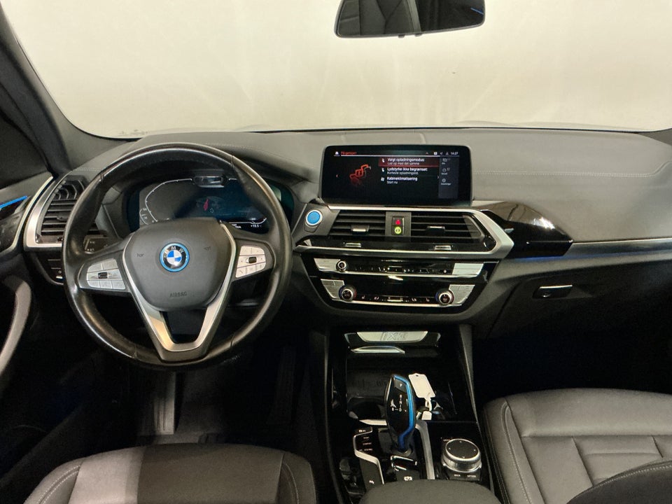 BMW iX3 Charged 5d