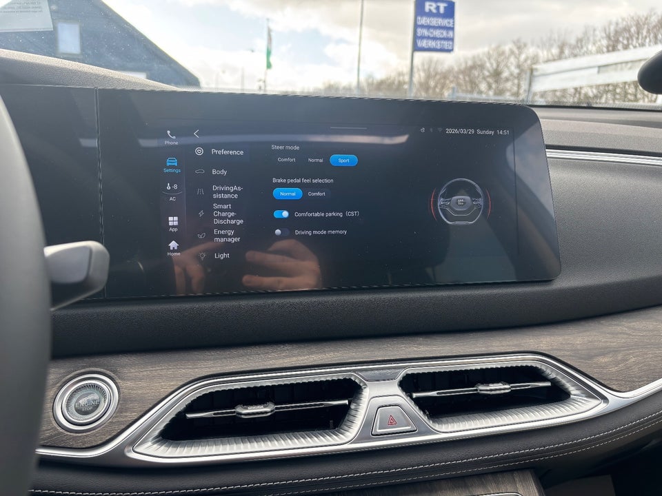 Navor E5 1,5 PHEV Rock 5d