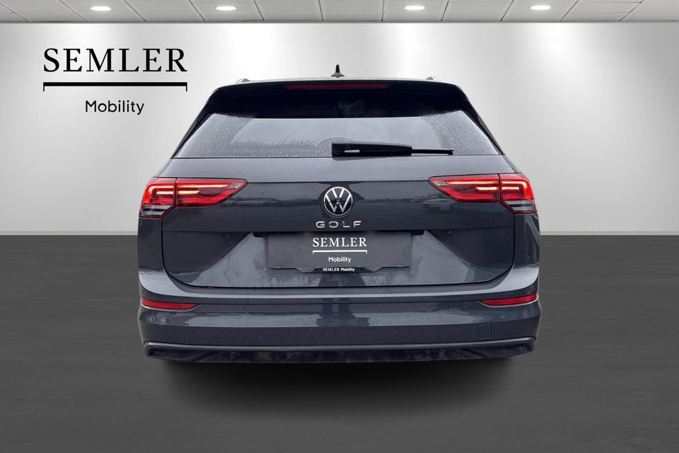 VW Golf VIII 1,5 TSi 130 Life Variant 5d